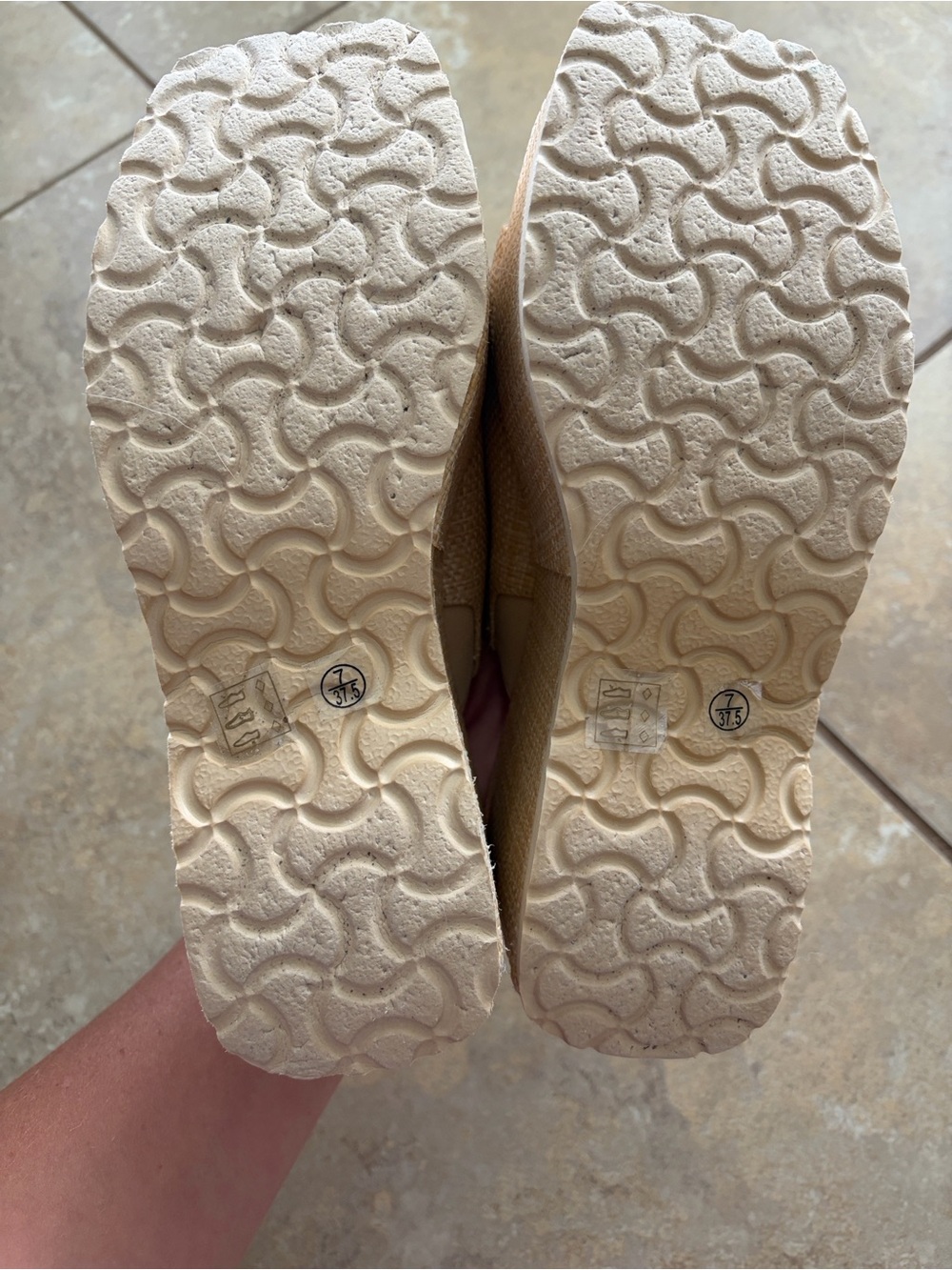 Dirty Laundry Platform Sandals - Picture 3 of 5